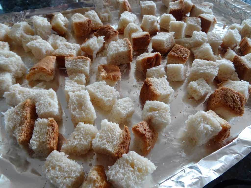 Cubed bread for croutons